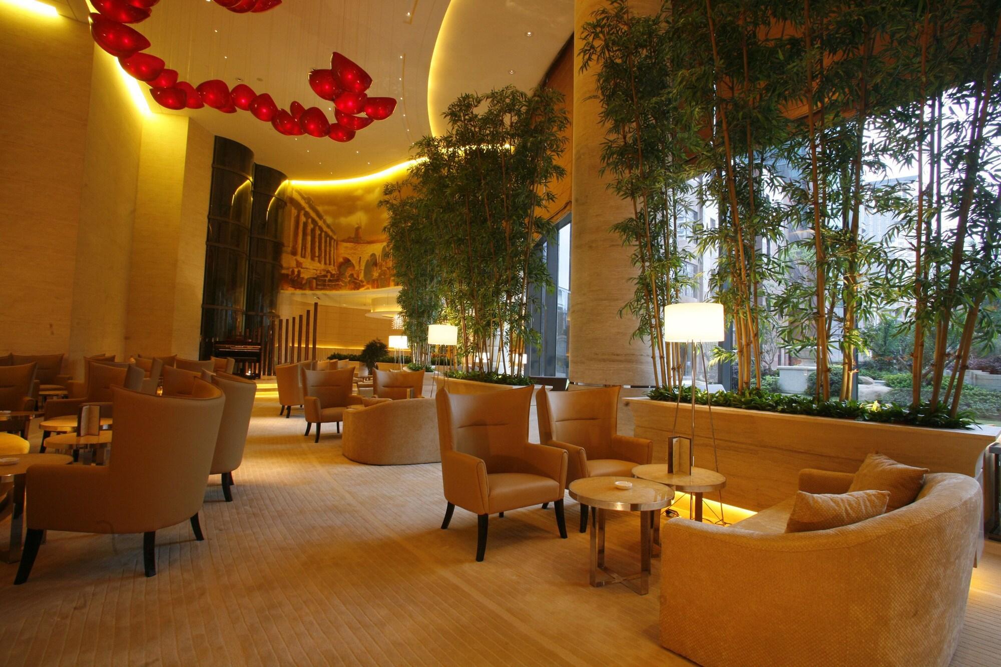 Hilton Shanghai City Center -Steps From Iconic Landmarks Wukang Mansion And Jing'An Temple Экстерьер фото