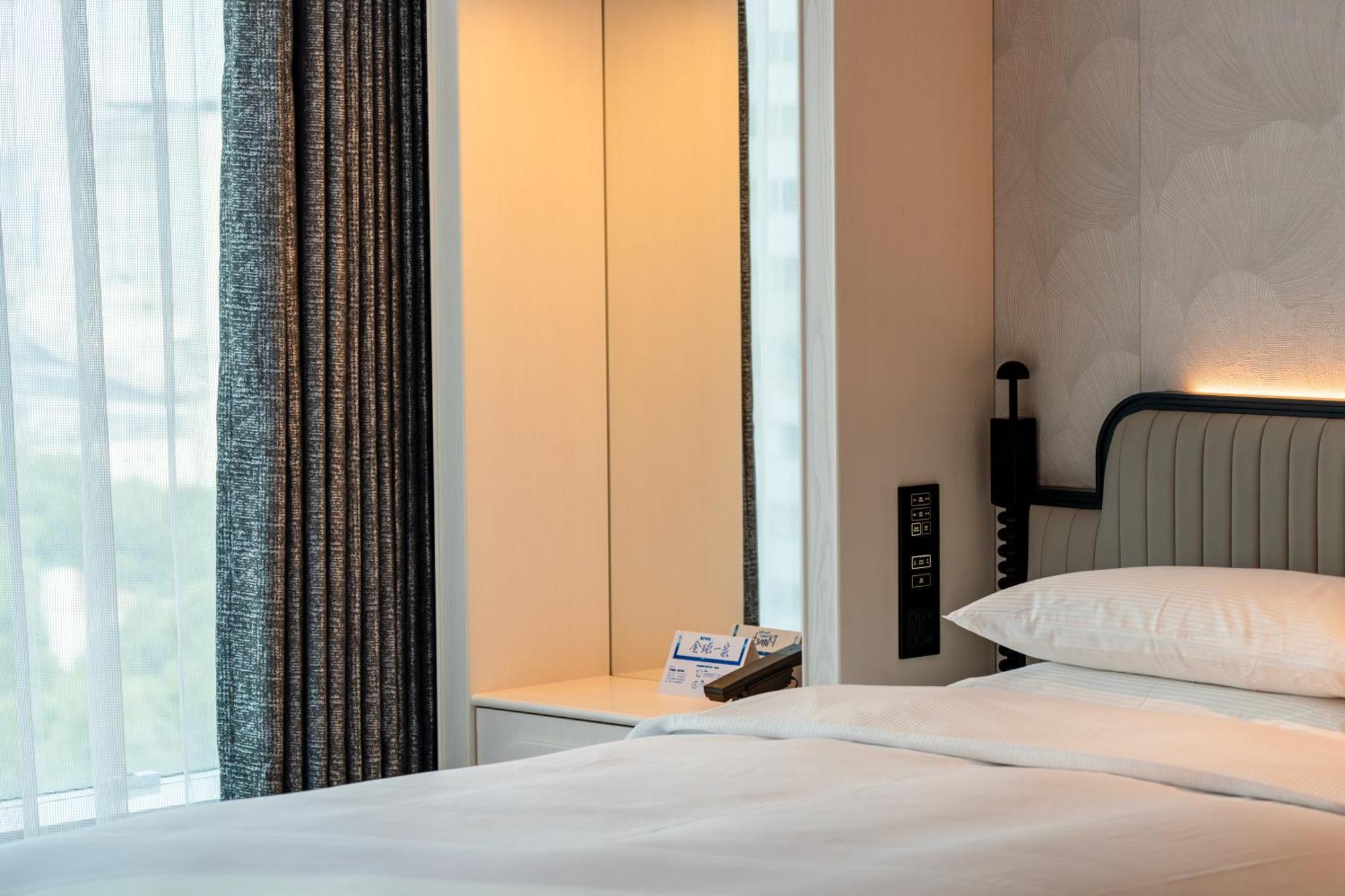Hilton Shanghai City Center -Steps From Iconic Landmarks Wukang Mansion And Jing'An Temple Экстерьер фото