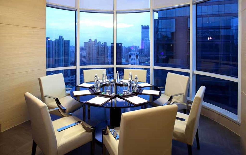 Hilton Shanghai City Center -Steps From Iconic Landmarks Wukang Mansion And Jing'An Temple Экстерьер фото